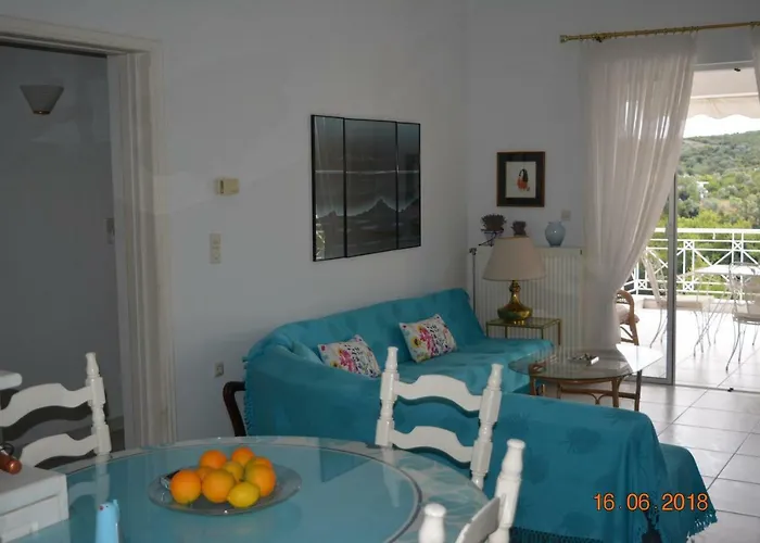 Eleni's Village Relaxation Apartment